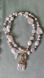 Ultimate pearl necklace