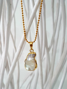 Kaia natural mother of pearl shell necklace - Uli Uli Jewelry