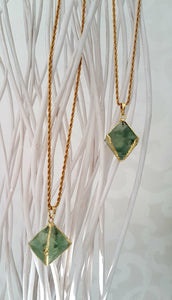 Laikini Uli fluorite cube necklace - Uli Uli Jewelry